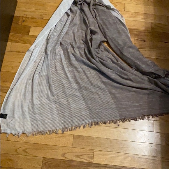 2/$20 Scarf - Picture 3 of 3